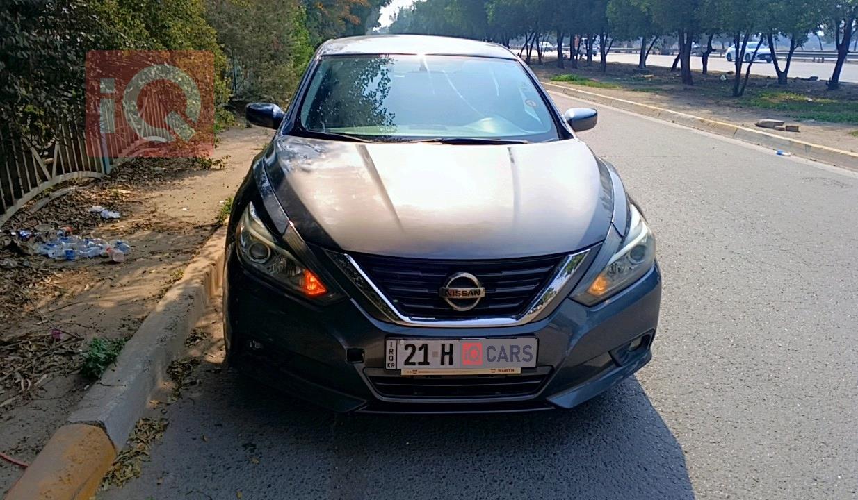 نيسان ألتيما